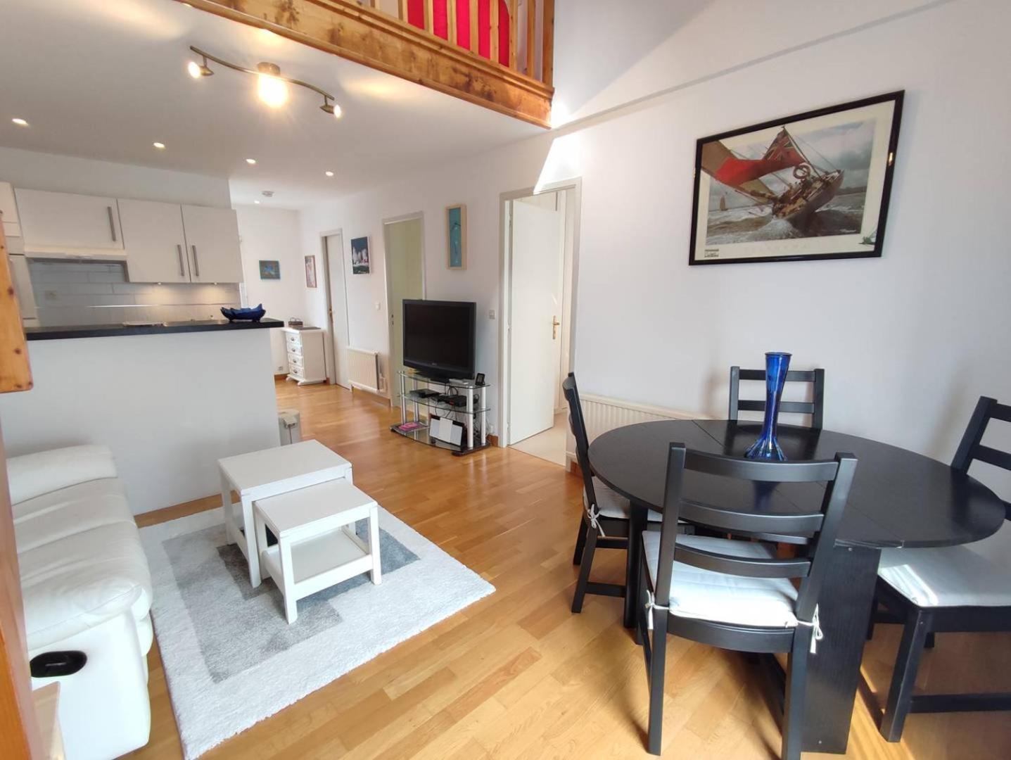 Avec Wifi, Parking Au Centre De Ref - 953 Apartment